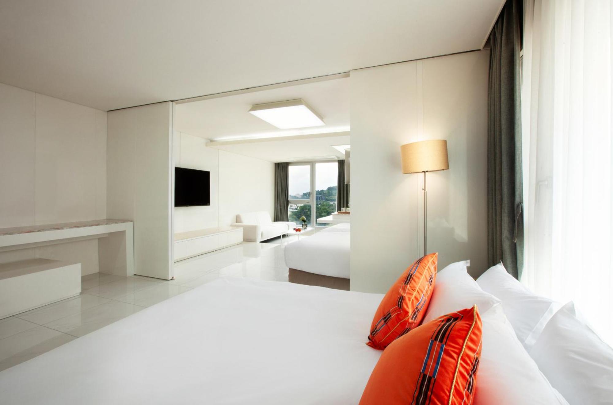 Shin Shin Hotel Jeju Ocean Seogwipo Ngoại thất bức ảnh
