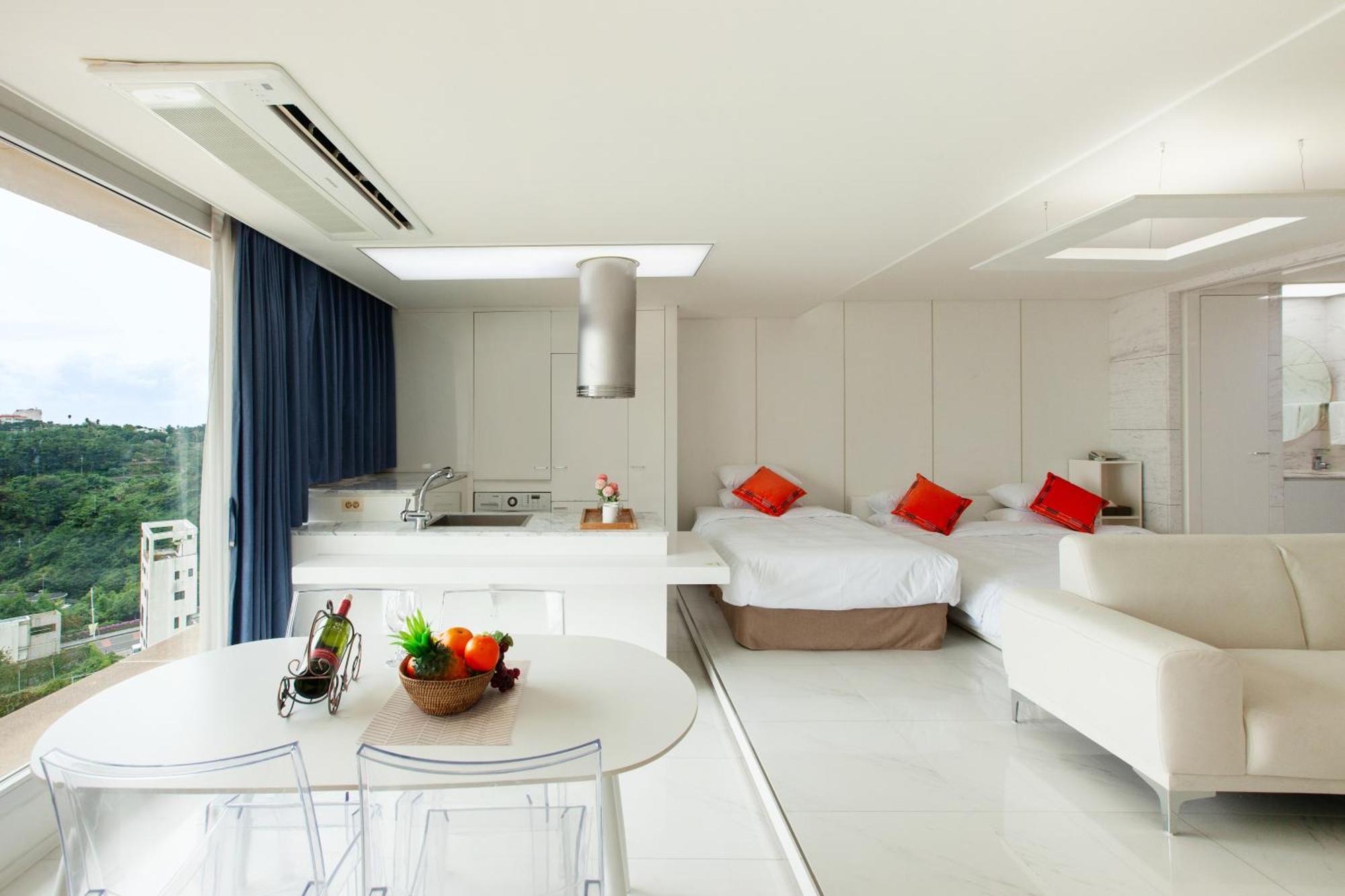 Shin Shin Hotel Jeju Ocean Seogwipo Ngoại thất bức ảnh