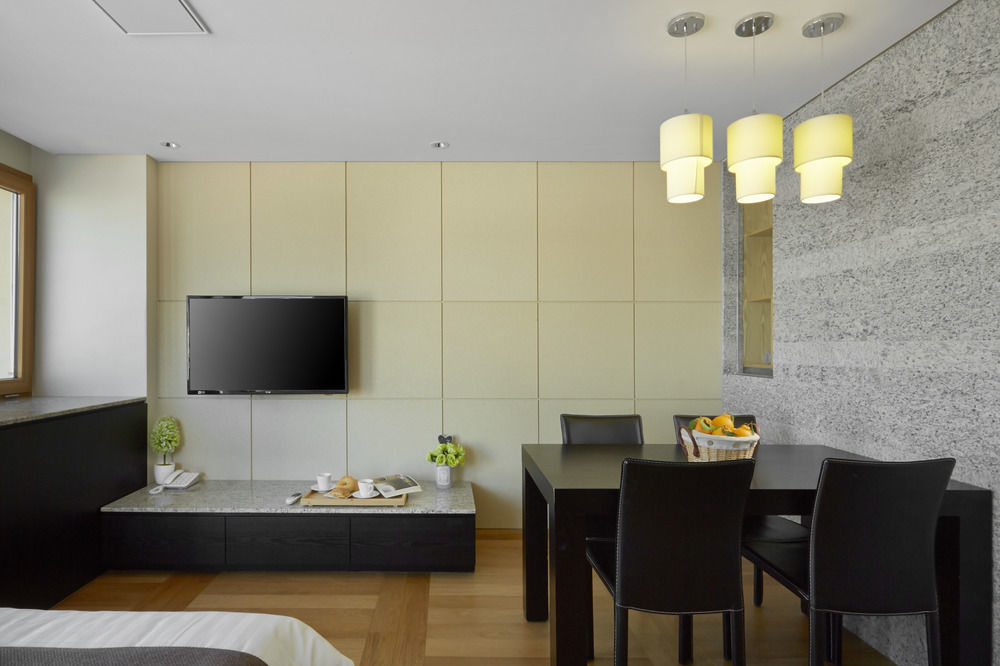 Shin Shin Hotel Jeju Ocean Seogwipo Ngoại thất bức ảnh